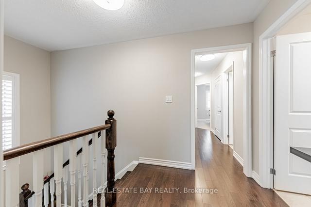 46 Faust Rdge, House detached with 4 bedrooms, 3 bathrooms and 3 parking in Vaughan ON | Image 9