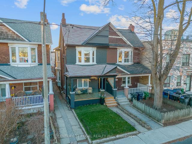 652 St Clarens Ave, House detached with 4 bedrooms, 3 bathrooms and 0 parking in Toronto ON | Image 12