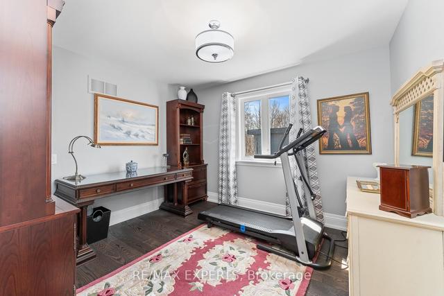 9 Fairholme Ave, House detached with 3 bedrooms, 4 bathrooms and 4 parking in Toronto ON | Image 21