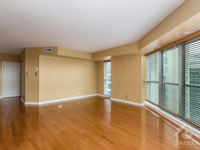 2001 - 445 Laurier Avenue W, Condo with 2 bedrooms, 2 bathrooms and null parking in Ottawa ON | Image 9