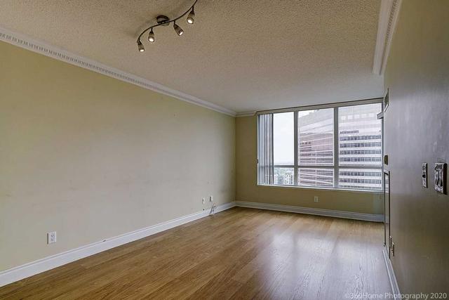 2302 - 15 Greenview Ave, Condo with 1 bedrooms, 1 bathrooms and 1 parking in Toronto ON | Image 14