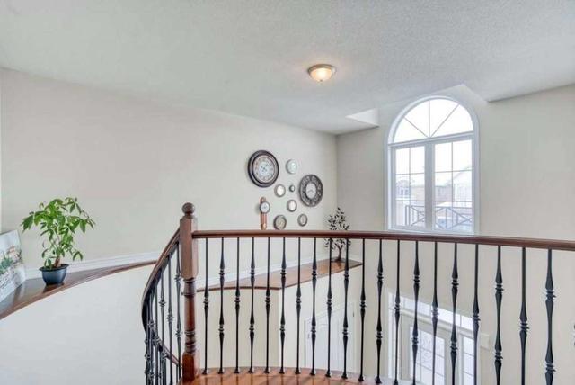 15 Intrigue Tr, House detached with 4 bedrooms, 4 bathrooms and 6 parking in Brampton ON | Image 5