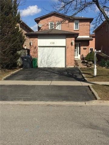 138 Muirland Cres, House detached with 3 bedrooms, 3 bathrooms and 2 parking in Brampton ON | Image 1