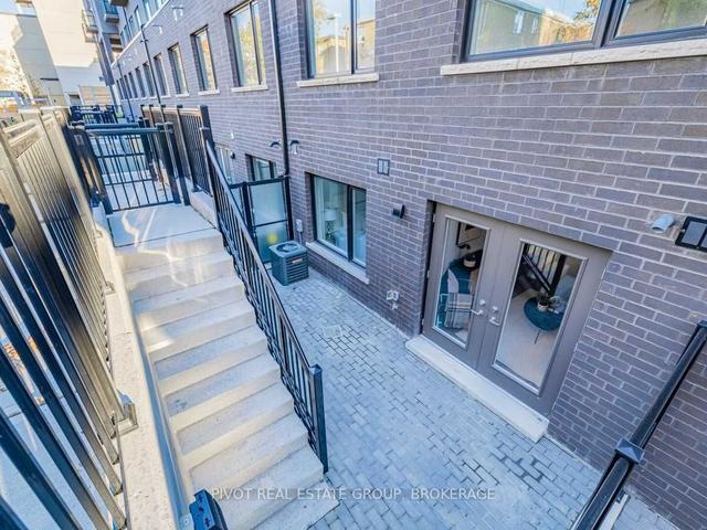 106 - 12 Marquette Ave, Townhouse with 1 bedrooms, 1 bathrooms and 0 parking in Toronto ON | Image 19
