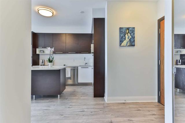 2801 - 36 Park Lawn Rd, Condo with 1 bedrooms, 1 bathrooms and 1 parking in Toronto ON | Image 7