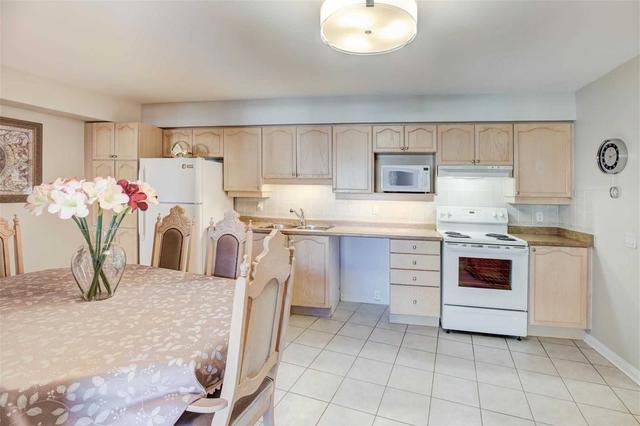 201 - 2502 Rutherford Rd, Condo with 2 bedrooms, 2 bathrooms and 1 parking in Vaughan ON | Image 21