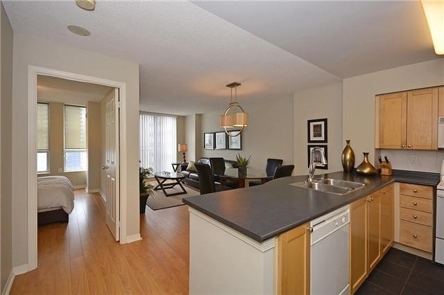 1607 - 388 Bloor St E, Condo with 1 bedrooms, 1 bathrooms and 1 parking in Toronto ON | Image 3