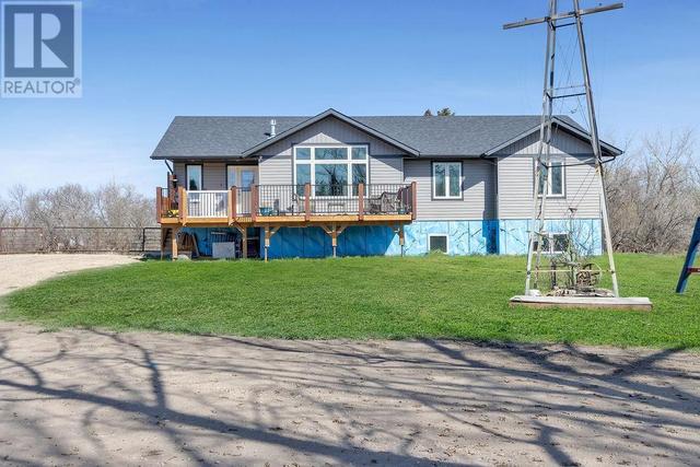 30146 Range Road 270, House other with 3 bedrooms, 2 bathrooms and 10 parking in Mountain View County AB | Image 3