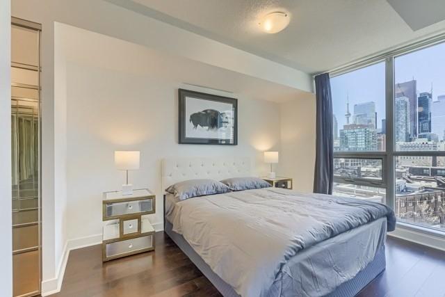 814 - 320 Richmond St E, Condo with 2 bedrooms, 2 bathrooms and 0 parking in Toronto ON | Image 14