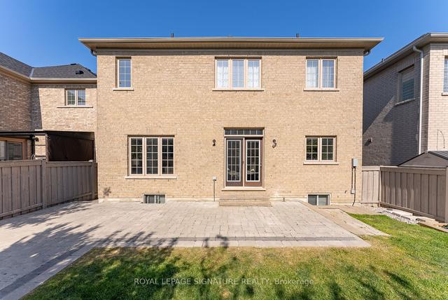 12 Lady Karen Cres, House detached with 4 bedrooms, 5 bathrooms and 6 parking in Vaughan ON | Image 24