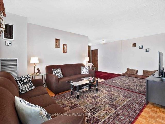 811 - 301 Prudential Dr, Condo with 3 bedrooms, 2 bathrooms and 1 parking in Toronto ON | Image 26