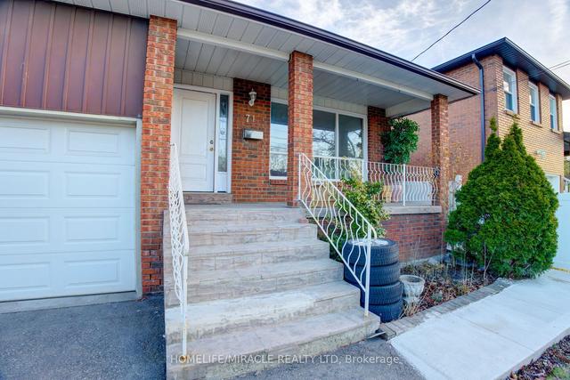 71 Kingsview Blvd, House detached with 3 bedrooms, 5 bathrooms and 5 parking in Toronto ON | Image 12