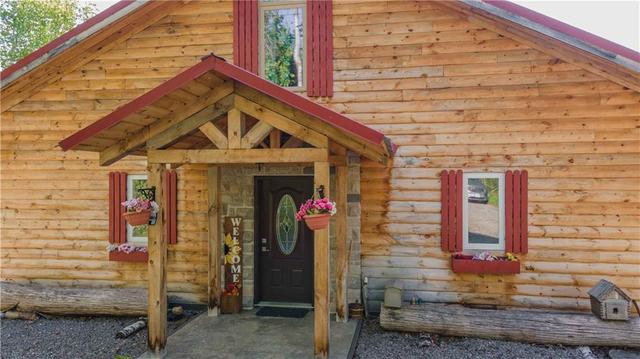 697 Curtiss Road, House detached with 2 bedrooms, 2 bathrooms and 6 parking in Madawaska Valley ON | Image 5