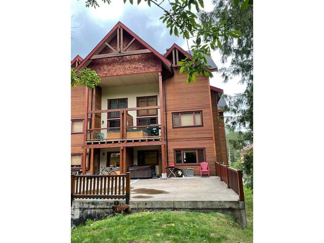 2a - 1009 Mountain View Road, Condo with 2 bedrooms, 2 bathrooms and null parking in Rossland BC | Image 6
