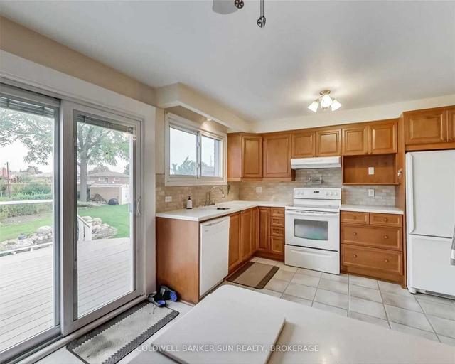 3645 Yuma Crt, House detached with 3 bedrooms, 2 bathrooms and 4 parking in Mississauga ON | Image 6