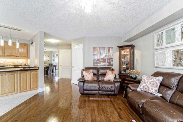 3851 Barley Tr, House semidetached with 4 bedrooms, 4 bathrooms and 3 parking in Mississauga ON | Image 10