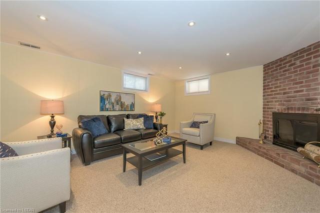 19 Friars Way, House detached with 5 bedrooms, 2 bathrooms and 6 parking in London ON | Image 34