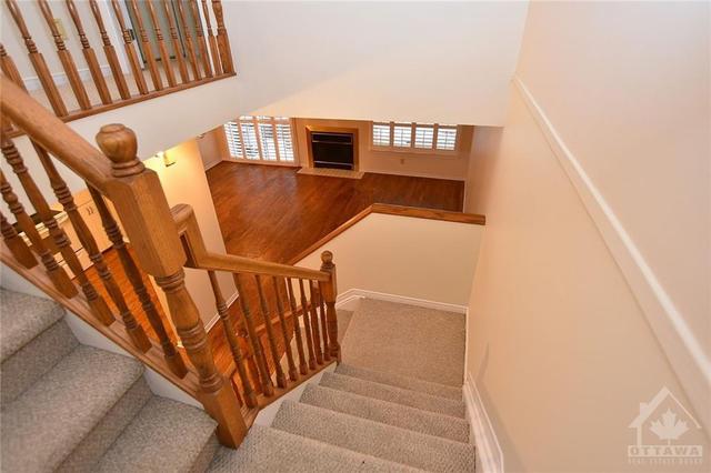 116 Stonebriar Drive, Townhouse with 3 bedrooms, 3 bathrooms and 2 parking in Ottawa ON | Image 12