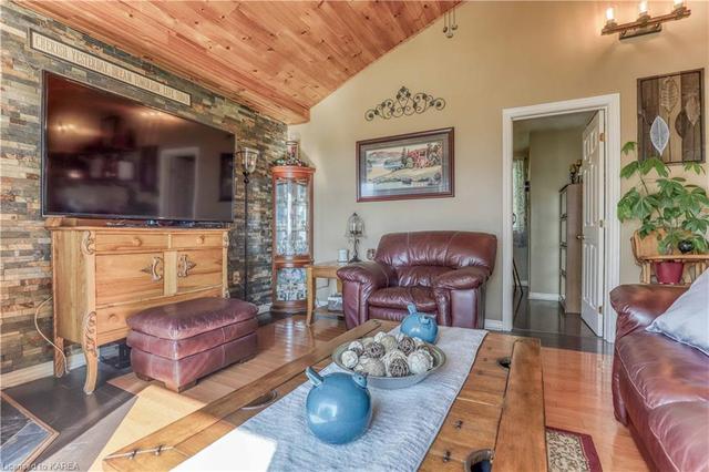 2211 County Road 22, House detached with 3 bedrooms, 1 bathrooms and 7 parking in Loyalist ON | Image 30