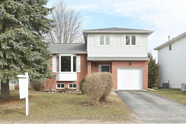 812 Cataraqui Woods Dr, House detached with 3 bedrooms, 3 bathrooms and 3 parking in Kingston ON | Image 12