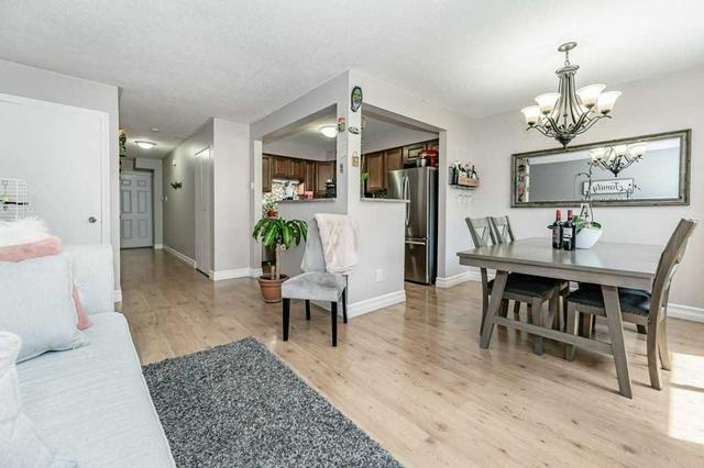 e - 304 Bluevale St, Condo with 3 bedrooms, 2 bathrooms and 2 parking in Waterloo ON | Image 3