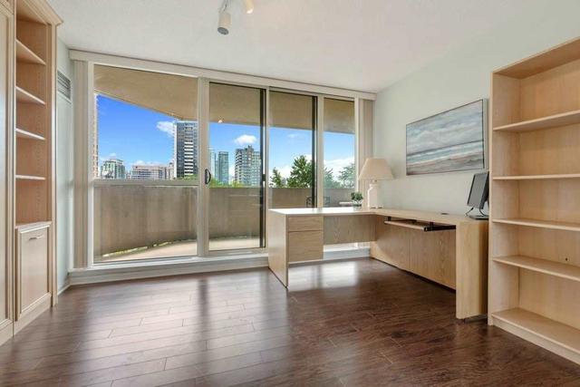 407 - 5444 Yonge St, Condo with 2 bedrooms, 2 bathrooms and 2 parking in Toronto ON | Image 2