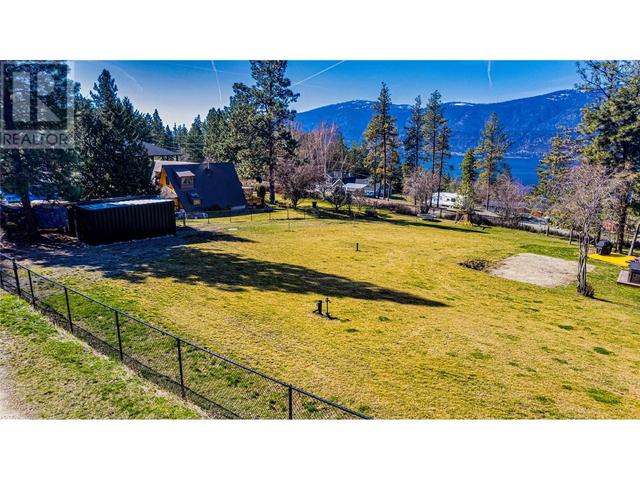 5555 Stubbs Road, House detached with 3 bedrooms, 2 bathrooms and 10 parking in Lake Country BC | Image 7