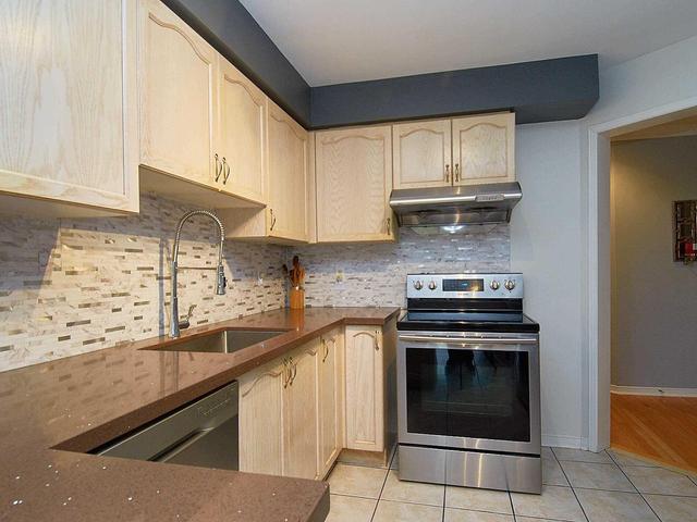 101 Bean Cres S, House attached with 3 bedrooms, 4 bathrooms and 1 parking in Ajax ON | Image 15