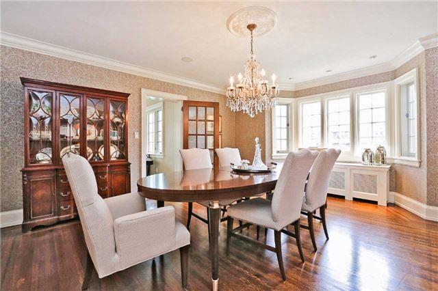 3147 Hampton Crt, House detached with 5 bedrooms, 5 bathrooms and 4 parking in Burlington ON | Image 2