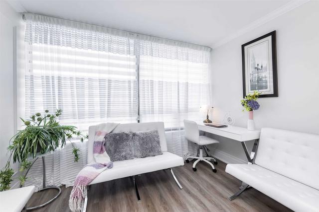 707 - 7460 Bathurst St, Condo with 2 bedrooms, 2 bathrooms and 1 parking in Vaughan ON | Image 3