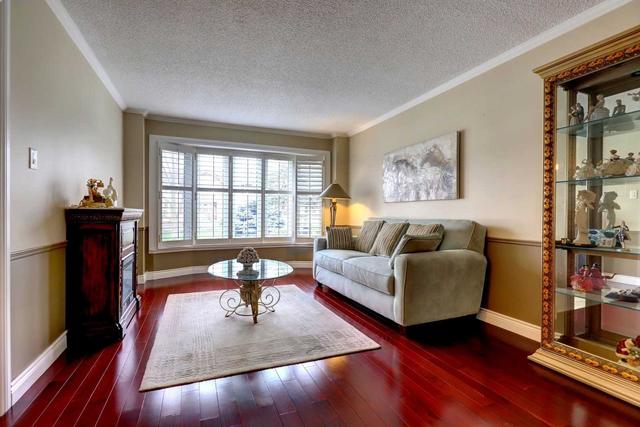 4416 Idlewilde Cres, House detached with 4 bedrooms, 4 bathrooms and 4 parking in Mississauga ON | Image 4