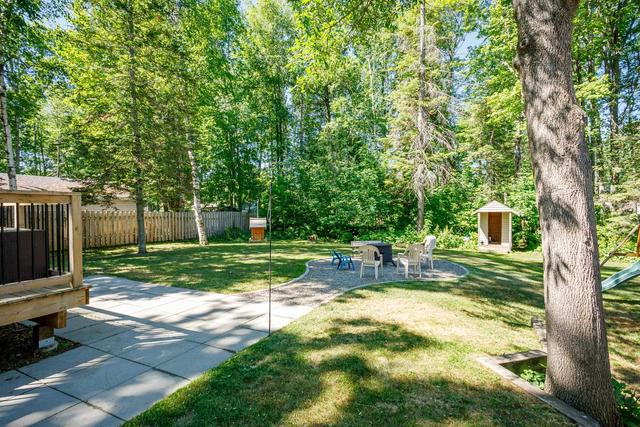 158 Zoo Park Rd, House detached with 2 bedrooms, 1 bathrooms and 4 parking in Wasaga Beach ON | Image 30