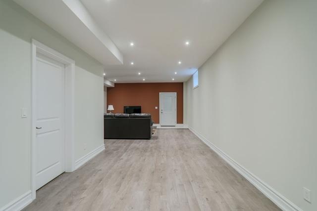 596 Willard Ave, House detached with 4 bedrooms, 5 bathrooms and 4 parking in Toronto ON | Image 25