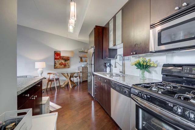 929 - 1 Shaw St, Condo with 2 bedrooms, 2 bathrooms and 1 parking in Toronto ON | Image 6