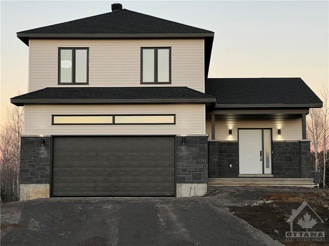 108 Maplestone Drive, House detached with 3 bedrooms, 4 bathrooms and 2 parking in North Grenville ON | Image 1