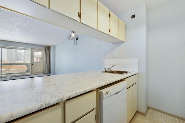 1009 - 221 6 Avenue Se, Condo with 1 bedrooms, 1 bathrooms and 1 parking in Calgary AB | Card Image