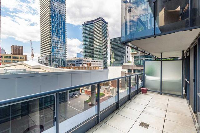 922 - 295 Adelaide St W, Condo with 1 bedrooms, 1 bathrooms and 1 parking in Toronto ON | Image 13