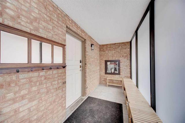 th09 - 73 Mccaul St, Townhouse with 3 bedrooms, 3 bathrooms and 0 parking in Toronto ON | Image 17