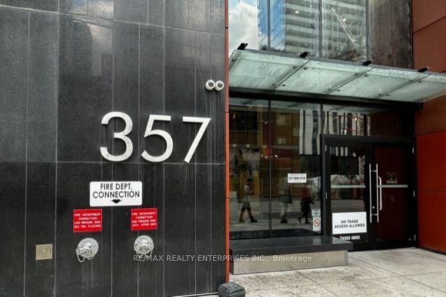 3003 - 357 King St W, Condo with 2 bedrooms, 2 bathrooms and 0 parking in Toronto ON | Image 1