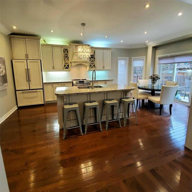 41 Silk Oak Crt, House detached with 4 bedrooms, 6 bathrooms and 6 parking in Vaughan ON | Image 3