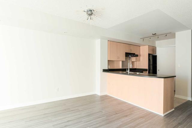 416 - 18 Beverley St, Condo with 1 bedrooms, 2 bathrooms and 1 parking in Toronto ON | Image 12