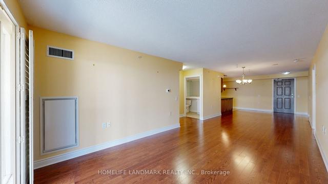 405 - 12 Rean Dr, Condo with 2 bedrooms, 2 bathrooms and 2 parking in Toronto ON | Image 3