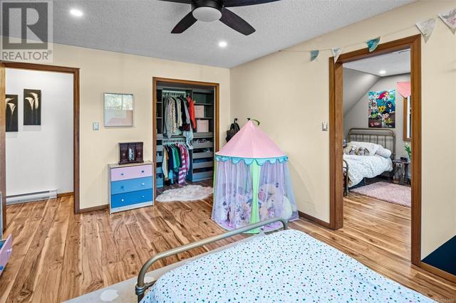 Playroom connected off of Kids Bedroom #3 | Image 38