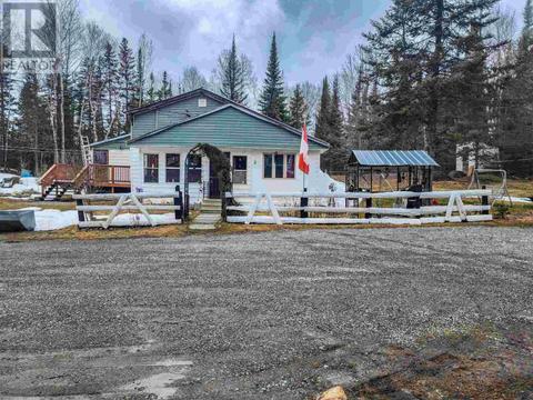 935 Goodfish Rd, House detached with 2 bedrooms, 1 bathrooms and null parking in Kirkland Lake ON | Card Image