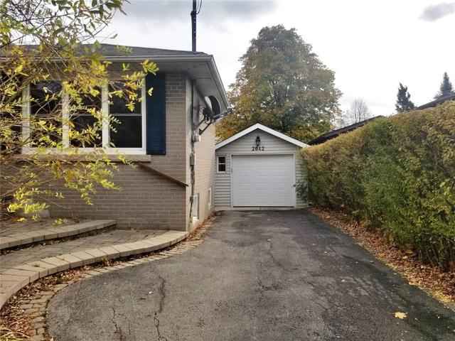 upper - 2042 Hixon St, House detached with 3 bedrooms, 1 bathrooms and 6 parking in Oakville ON | Image 4