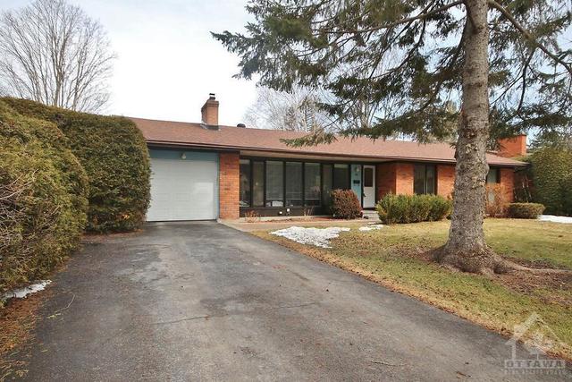 79 Tiffany Place, House detached with 3 bedrooms, 3 bathrooms and 3 parking in Ottawa ON | Image 1