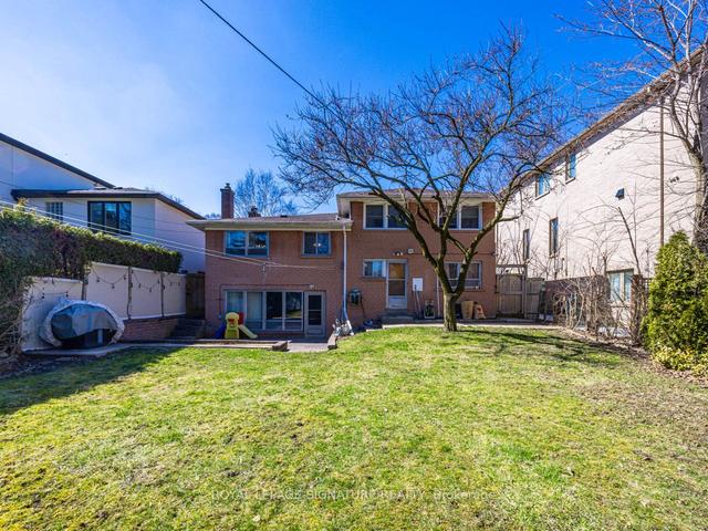 127 Yonge Blvd, House detached with 6 bedrooms, 3 bathrooms and 6 parking in Toronto ON | Image 19
