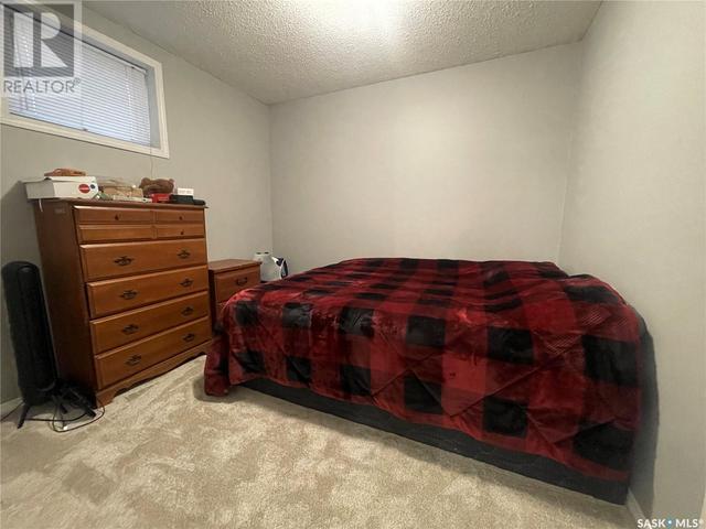 735 Jasper Street, House detached with 4 bedrooms, 3 bathrooms and null parking in Maple Creek SK | Image 35