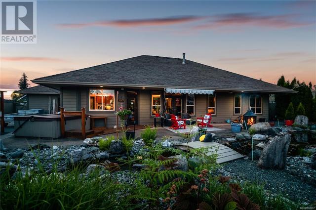 2175 Forest Grove Dr, House detached with 4 bedrooms, 2 bathrooms and 3 parking in Campbell River BC | Image 8