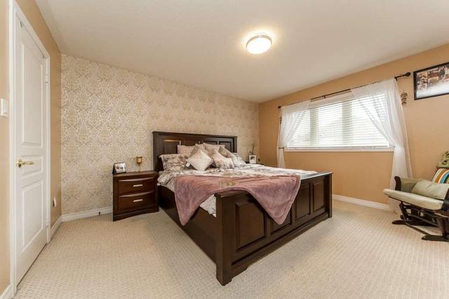 40 Begonia Cres, House semidetached with 3 bedrooms, 4 bathrooms and 2 parking in Brampton ON | Image 10